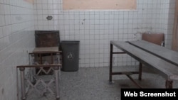 Interior del cuarto de preparación de cadáveres en una funeraria de La Habana. "Ni derecho a morir hay en Cuba”, dijo la entrevistada a Martí Noticias. 