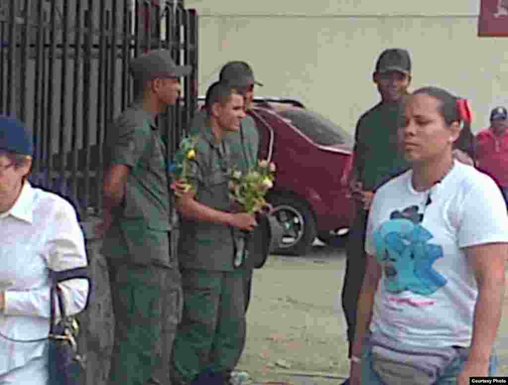 Mujeres opositoras marcharon el miércoles para condenar los excesos de la Guardia Nacional en el control de las manifestaciones. Imagen proporcionada por Josmir Gutierrez, Coordinadora Juvenil Nacional ABP