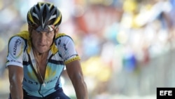 Fotografía de archivo del ciclista estadounidense Lance Armstrong en el Tour de Francia.