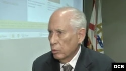 Carmelo Mesa-Lago dijo que no tiene prueba de que en Cuba exista una lucha por el poder “pero es obvio”.