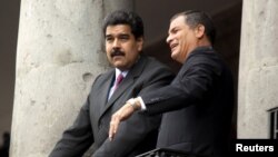 Rafael Correa y Nicolás Maduro en Quito en septiembre de 2015. REUTERS/Byron Gallardo