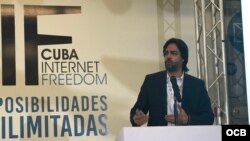 Fernand R. Amandi presenta resultados de la encuesta realizada en Cuba en CIF2017.