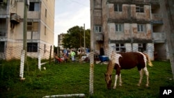 FOTO ARCHIVO. Un vecindario de Caibarién. Cerca de 35 mil habitantes de ese municipio de Villa Clara han estado sin agua por varias semanas. Foto: AP /Ramón Espinosa