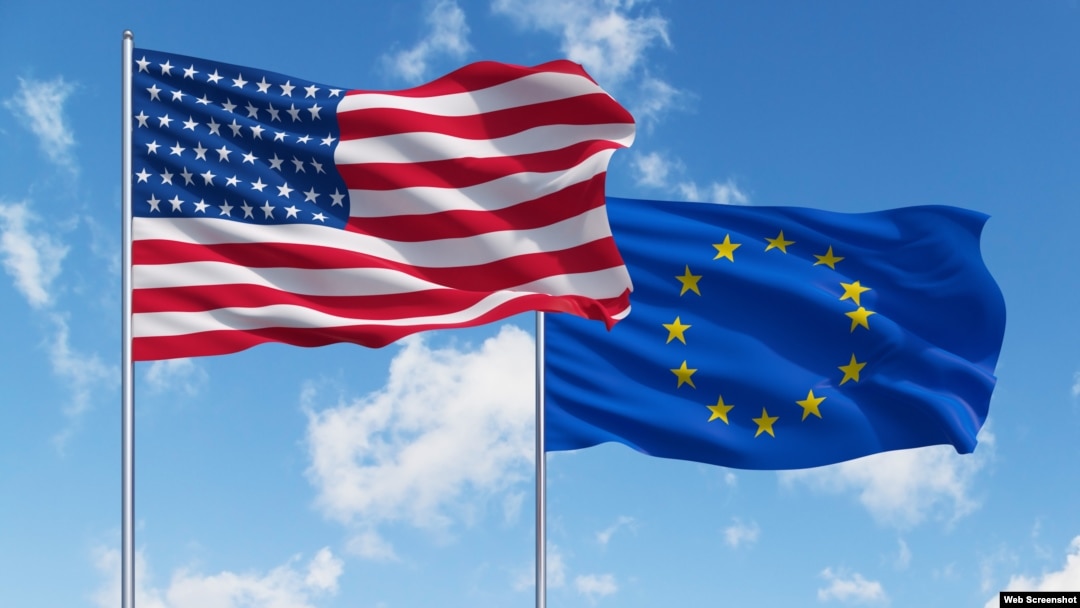 Estados Unidos y la Unión Europea establecieron el Consejo de Comercio y Tecnología EE. UU.-UE para asegurar que las nuevas innovaciones no faciliten el abuso por parte de regímenes autoritarios. (© Shutterstock