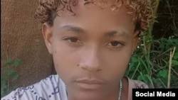 Cristian Fernández adolescente cubano detenido por cacerolazos en Santiago de Cuba 