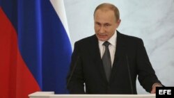 Putin pronuncia el discurso sobre el estado de la nación ante el Parlamento en pleno (4 de diciembre, 2014).