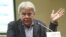 Felipe González durante la rueda de prensa en la Asociación de la Prensa de Madrid, tras regresar de su viaje a Caracas.