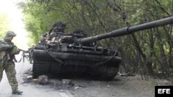 ACTIVISTAS PRORRUSOS EN DONETSK