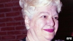 Fotografía de archivo del 4 de agosto de 2008 de la actriz de origen cubano y nacionalizada mexicana Carmen Montejo quien falleció en Ciudad de México hoy, lunes 25 de febrero de 2013. Montejo, cuyo nombre verdadero era María Teresa Sánchez González y uno