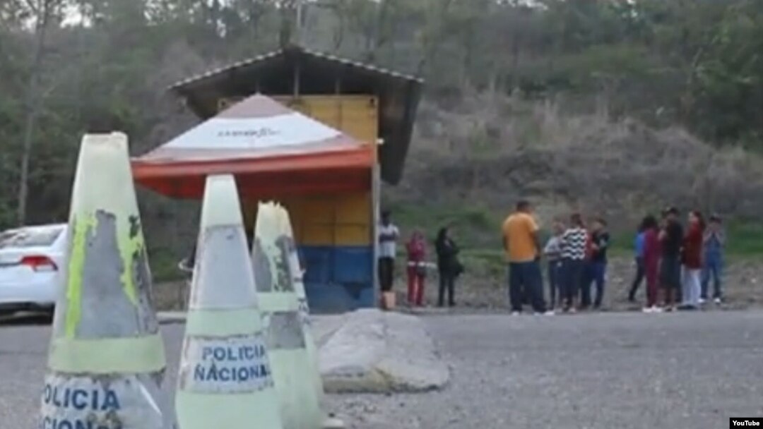 Paso fronterizo de Aguacaliente entre Honduras y Guatemala. Los cubanos suelen llegan allí tras atravesar seis países.