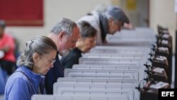 Colegio electoral instalado en la iglesia metodista Epworth United en Atlanta, Georgia (Estados Unidos).