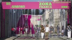 1800 Online con el artista cubano Frank Ernesto Martínez.