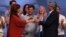La ex presidenta Cristina Fernández de Kirchner y el presidente electo, Alberto Fernández, celebran el domingo su triunfo en las elecciones (Foto: Agustín Marcarian/Reuters).