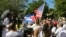 Cientos de cubanos acuden a marcha exigiendo reanudación del Programa Parole
