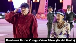 El presidente de Nicaragua Daniel Ortega y su esposa Rosario Murillo, vicepresidenta del país. 