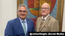 Juan Carlos Orillac, ministro de la Presidencia de Panamá, recibió al opositor exiliado cubano Orlando Gutiérrez, coordinador de la ARC.