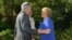 Presidente de Chile Sebastián Piñera con la electa presidenta Michelle Bachelet