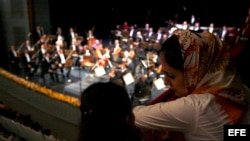 Orquesta sinfónica iraní. Foto de archivo.