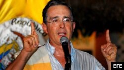 Foto de archivo del expresidente de Colombia, Álvaro Uribe. 