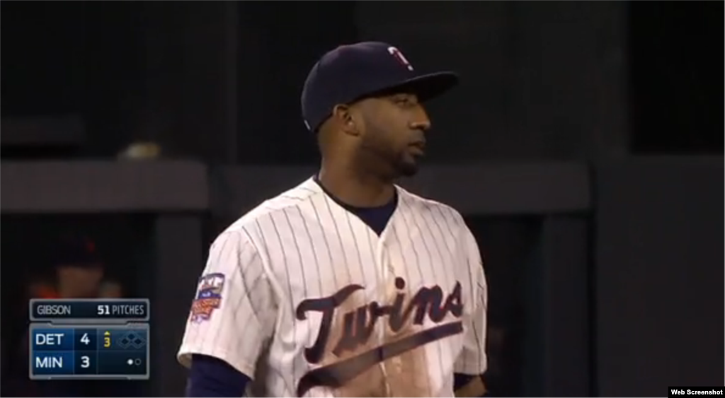 El dominicano Eduardo Núñez, jardinero izquierdo de los Twims de Minnesota, bateó para .250, con 24 carreras impulsadas, 7 dobles, 4 triples y 4 jonrones en la temporada de 2014 en las Grandes Ligas. 
