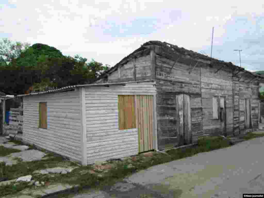 Calle Méndez en la localidad de Vueltas, Villa Clara foto cortesía de Cristianosxcuba para Reporta Cuba.