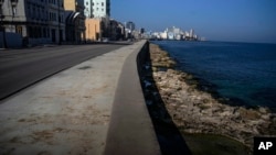 Vista del Malecón de La Habana, donde el sismo de este sábado fue perceptible. 