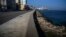 Vista del Malecón de La Habana, donde el sismo de este sábado fue perceptible. 