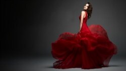 "La dicha vestida de rojo"
