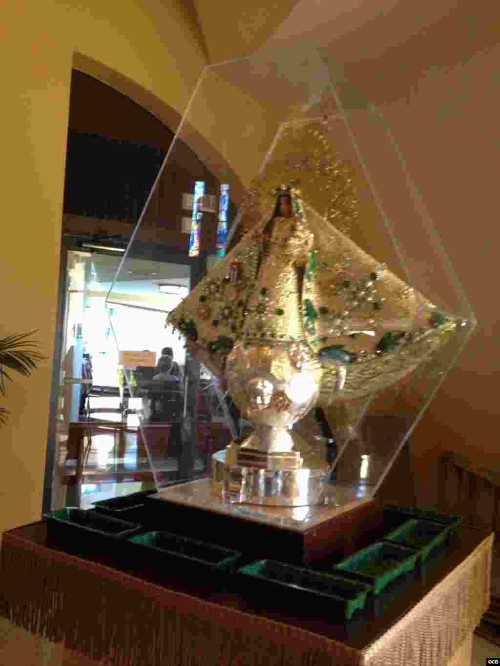 Imágen de la Virgen en la Ermita