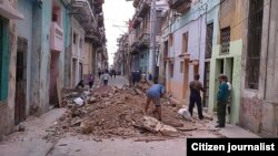 Reporta Cuba Foto Mario Hechavarría Escombros en La Habana Enero de 2016.