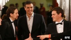 Pablo Iglesias, Pedro Sánchez y Albert Rivera en la gala reciente de los Premios Goya.