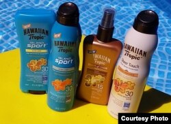 Línea de productos Hawaiian Tropic.