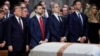El presidente Trump; el vicepresidente JD Vance; el secretario del Tesoro , Scott Bessent; Eric Trump y su esposa Lara asisten al funeral del fallecido senador estadounidense Lindsey Graham en la Catedral Nacional de Washington, el 28 de julio de 2026. REUTERS/Evan Vucci