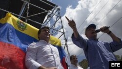 Antonio Ledezma (i), alcalde mayor de Caracas, y Daniel Ceballos (d), alcalde de San Cristóbal. Archivo