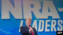 el presidente de EEUU, Donald Trump, durante su discurso ante la Asociación Nacional del Rifle, el pasado 26 de abril. 
