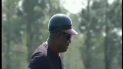 El entrenador cubano Bárbaro Garbey habla con Televisión Martí