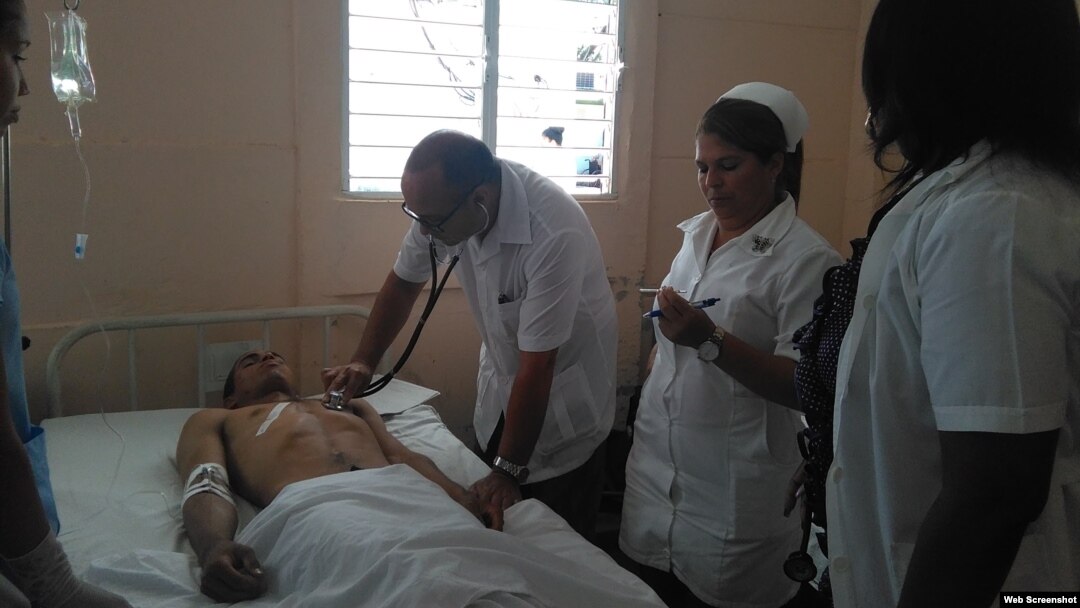 Heridos en el accidente de tráfico son atendidos en el Hospital Iluminado Rodríguez Rodríguez, del municipio de Jagüey Grande.