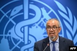 El director general de la Organización Mundial de la Salud (OMS), Tedros Adhanom Ghebreyesus, habla durante una conferencia de prensa sobre cuestiones de salud mundial en Ginebra, el 7 de octubre de 2026.