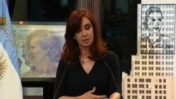 Gobierno de Cristina Fernández arremete contra periodistas argentinos