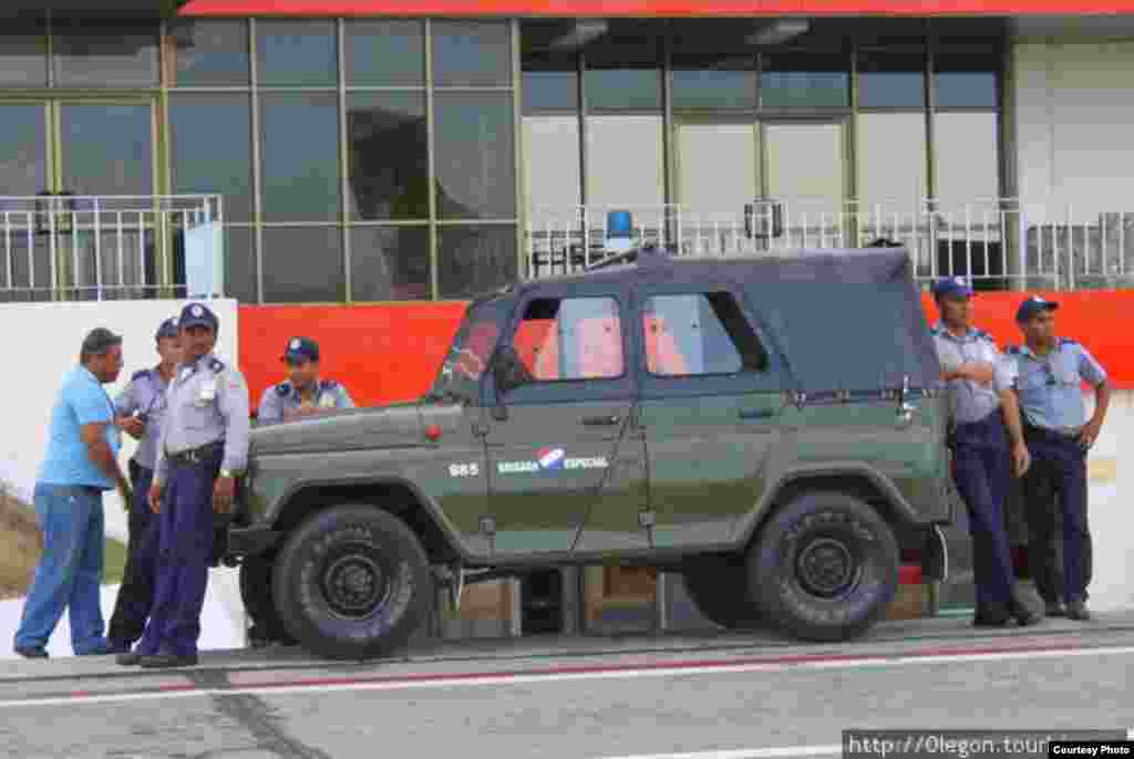 Jeep rusos en Cuba