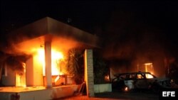 Fotografía facilitada el miércoles 12 de septiembre de 2012, que muestra un edificio del consulado estadounidense en Bengasi tras el ataque, en el que falleció el embajador de EE.UU. en Libia, Chris Stevens.