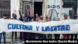 Miembros del movimiento San Isidro, en La Habana.