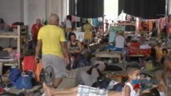 Llegan más cubanos a Colombia; su futuro: incierto