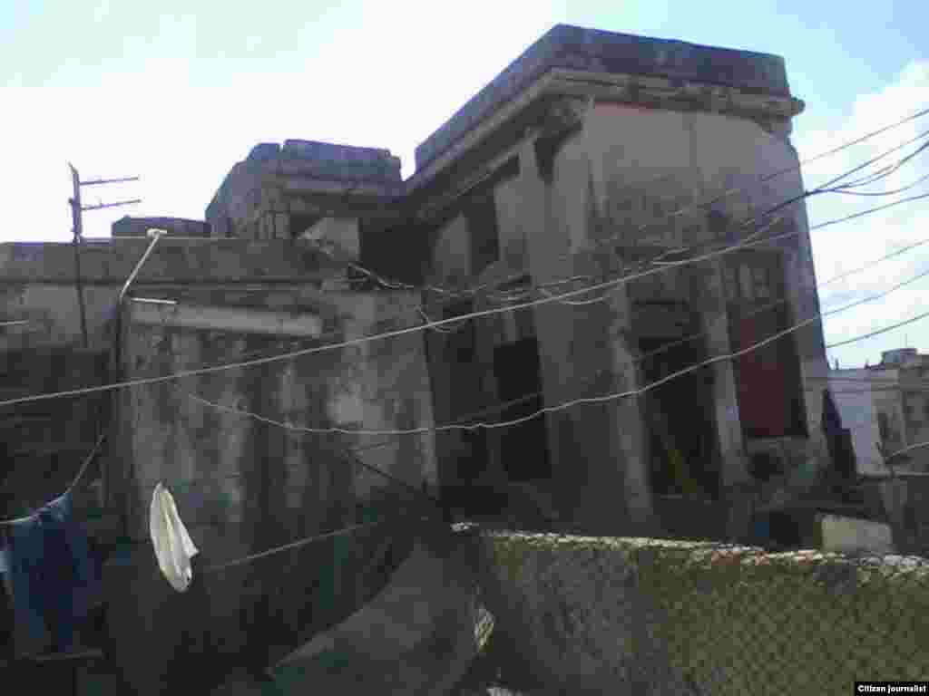 Reporta Cuba Habana edificios Foto Miladis Carnel