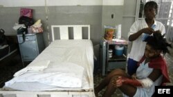 Imagen de Archivo muestra a pacientes en el Hospital de la Universidad del Estado de Haití en Puerto Príncipe. EFE