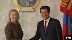 La secretaria de Estado estadounidense, Hilary Clinton, de visita en Mongolia. 