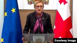 Tamar Beruchashvili, canciller de Georgia. 