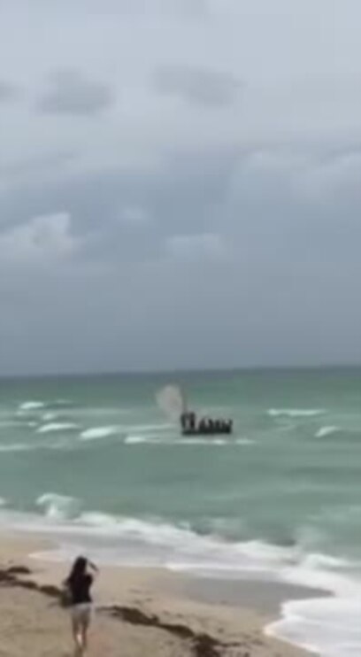 Balseros llegan a las costas de Miami Beach