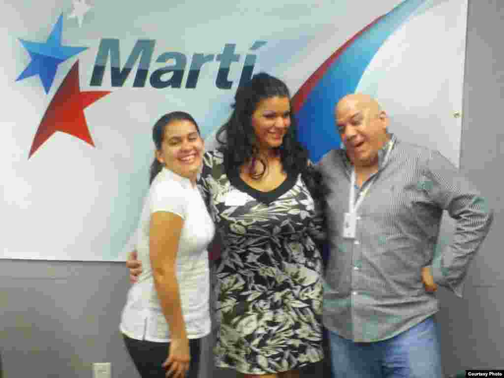 Con la actriz porno cubana Angelina Castro