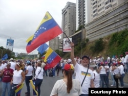 La Toma de Caracas. Cortesía de Alvaro Algarra Corresponsal de la VOA en Caracas.